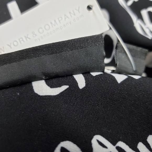 NY&Co Jumpsuit - Picture 4 of 8